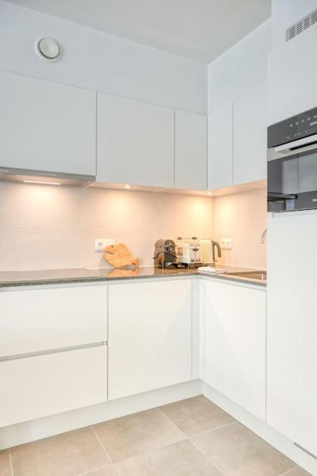 Family-friendly Beachside Retreat For 5 In * Ostend